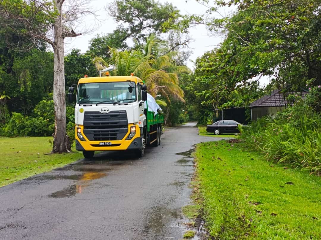 SHYT truck on its way to a job site